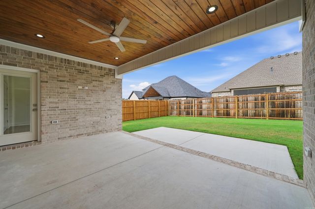 1645 Nantucket, Conway, AR 72034