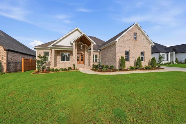 1645 Nantucket, Conway, AR 72034