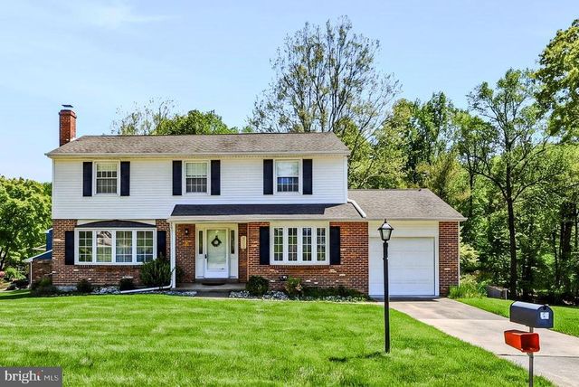 13 CHAPEL HILL DR, Newark, DE 19711