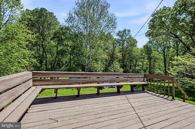 13 CHAPEL HILL DR, Newark, DE 19711