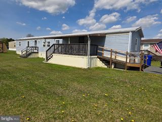 251 LANE AVE, Gettysburg, PA 17325