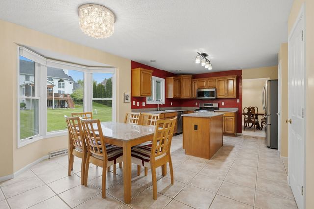 3415 79th Street, Moline, IL 61265