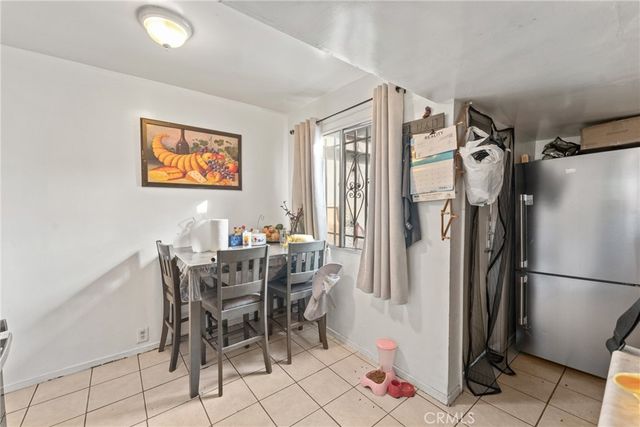 6118 S Main, Los Angeles, CA 90003