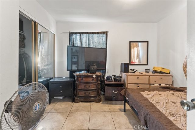 6118 S Main, Los Angeles, CA 90003