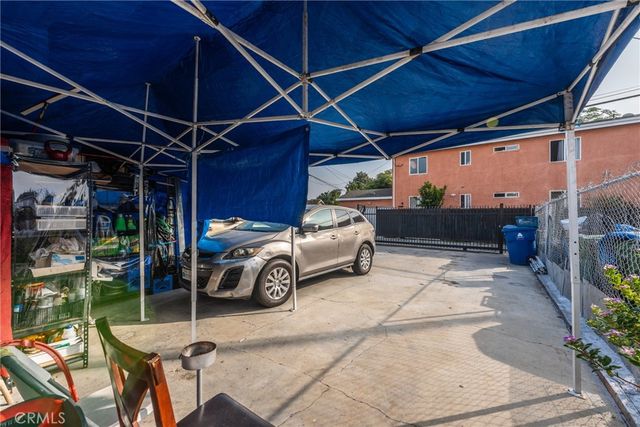 6118 S Main, Los Angeles, CA 90003