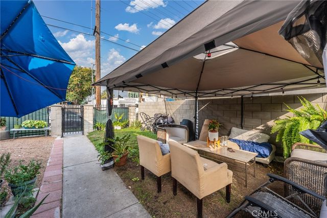 6118 S Main, Los Angeles, CA 90003