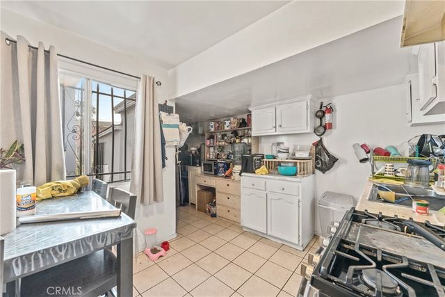 6118 S Main, Los Angeles, CA 90003