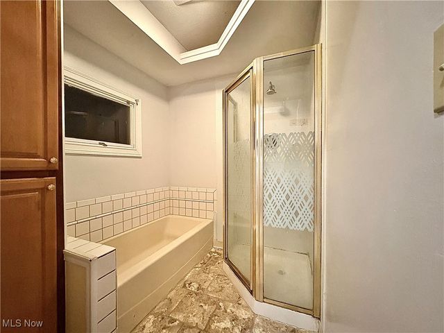 402 Hall Avenue, Barberton, OH 44203