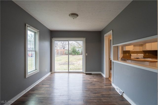 402 Hall Avenue, Barberton, OH 44203