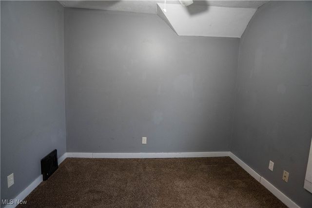 402 Hall Avenue, Barberton, OH 44203