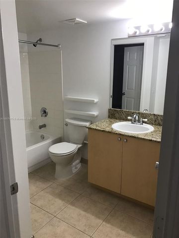 2821 NE 185th St 408, Aventura, FL 33180