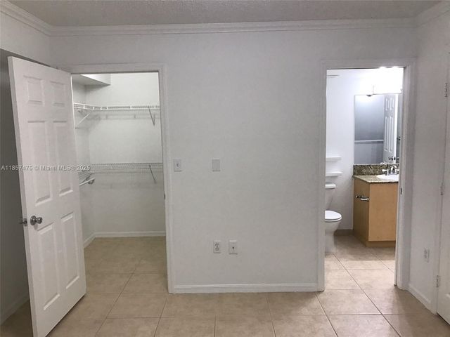 2821 NE 185th St 408, Aventura, FL 33180