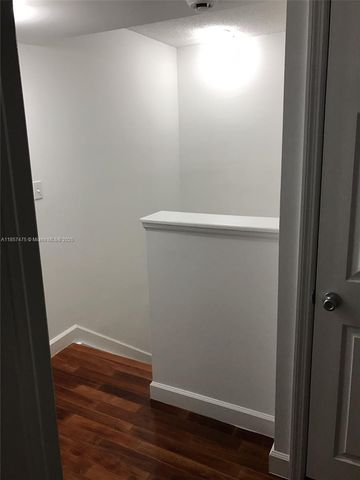 2821 NE 185th St 408, Aventura, FL 33180