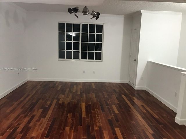 2821 NE 185th St 408, Aventura, FL 33180