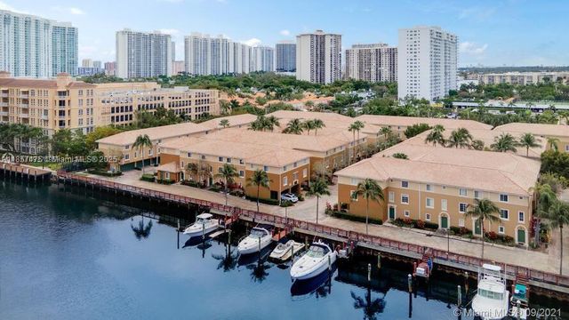 2821 NE 185th St 408, Aventura, FL 33180