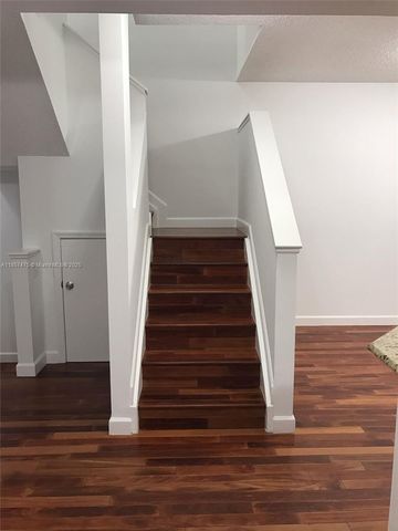 2821 NE 185th St 408, Aventura, FL 33180