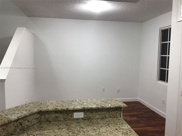 2821 NE 185th St 408, Aventura, FL 33180