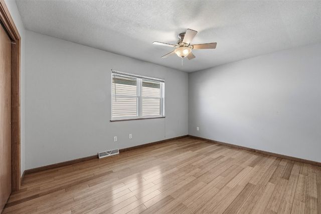 819 G Ave NW, Cedar Rapids, IA 52405