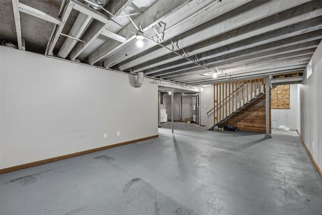 819 G Ave NW, Cedar Rapids, IA 52405