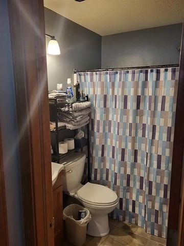 819 G Ave NW, Cedar Rapids, IA 52405