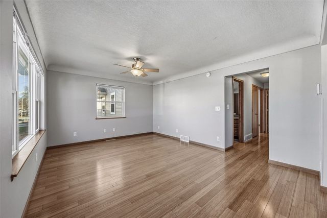 819 G Ave NW, Cedar Rapids, IA 52405