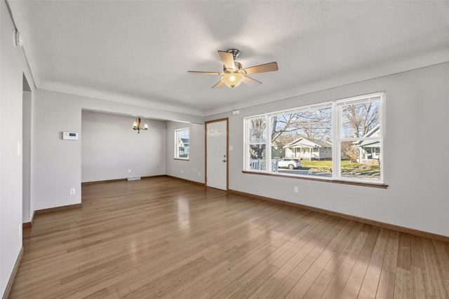 819 G Ave NW, Cedar Rapids, IA 52405