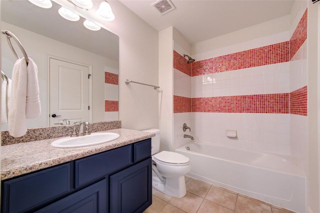 204 Anderson Ranch Lane, Friendswood, TX 77546