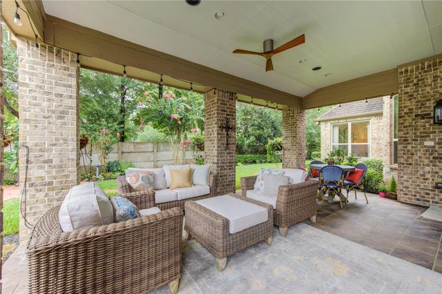 204 Anderson Ranch Lane, Friendswood, TX 77546