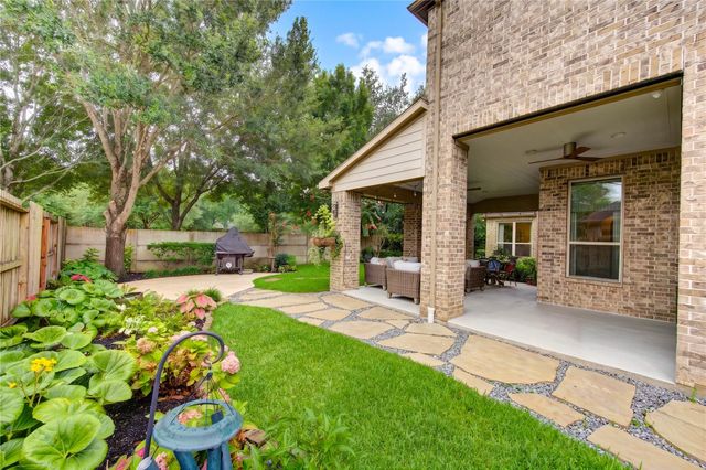 204 Anderson Ranch Lane, Friendswood, TX 77546