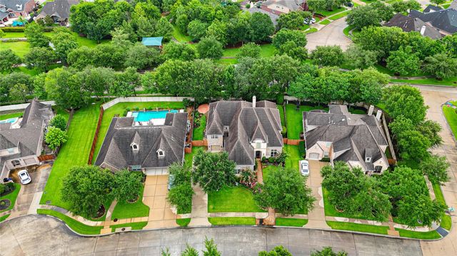 204 Anderson Ranch Lane, Friendswood, TX 77546