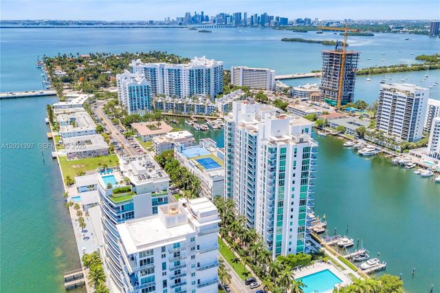 7928 E Dr 1804, North Bay Village, FL 33141