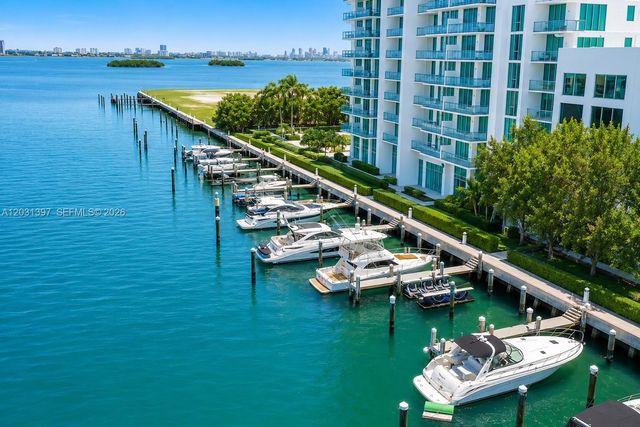7928 E Dr 1804, North Bay Village, FL 33141