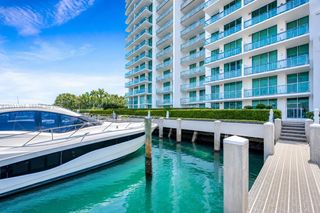 7928 E Dr 1804, North Bay Village, FL 33141