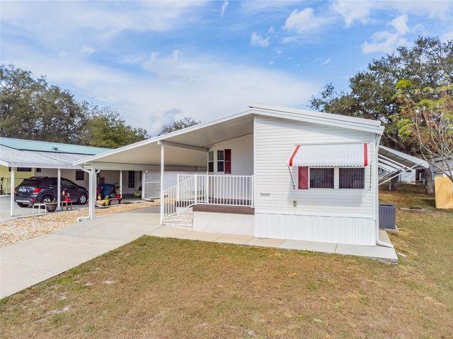 35005 FRASER STREET, Dade City, FL 33523