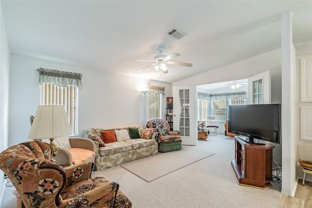 35005 FRASER STREET, Dade City, FL 33523