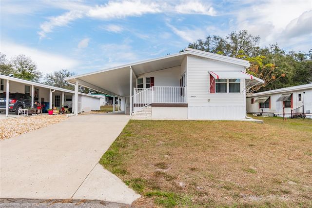 35005 FRASER STREET, Dade City, FL 33523