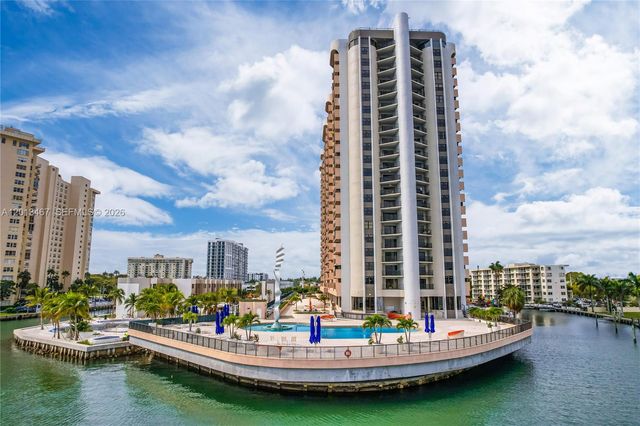 1800 NE 114th St 601, Miami, FL 33181