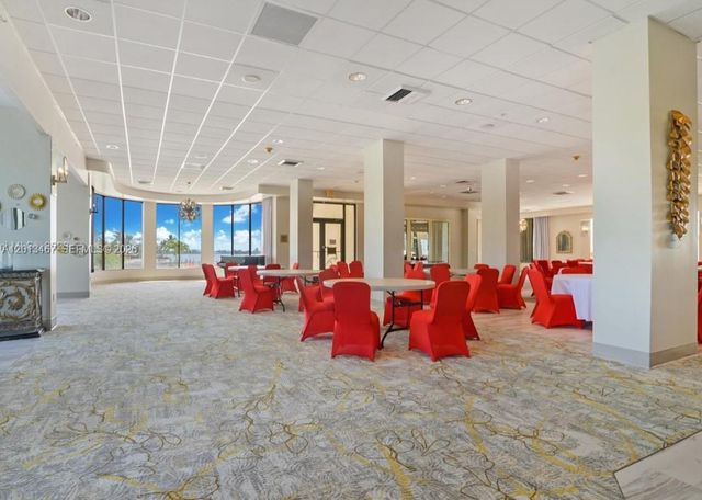 1800 NE 114th St 601, Miami, FL 33181