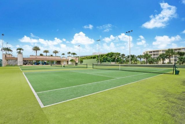 1800 NE 114th St 601, Miami, FL 33181