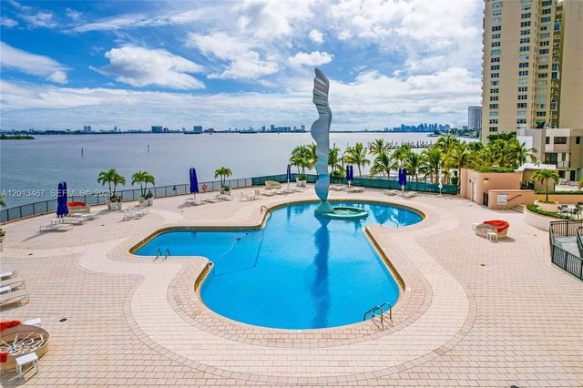1800 NE 114th St 601, Miami, FL 33181
