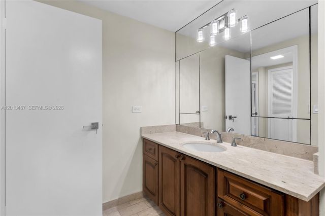 1800 NE 114th St 601, Miami, FL 33181