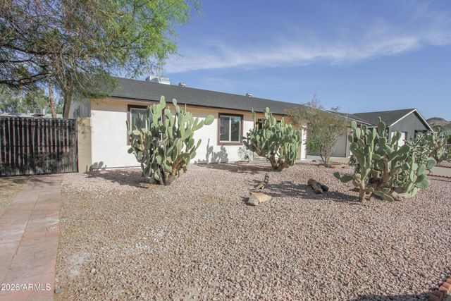 15811 N 23RD Street, Phoenix, AZ 85022