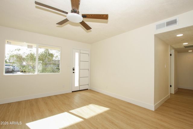 15811 N 23RD Street, Phoenix, AZ 85022