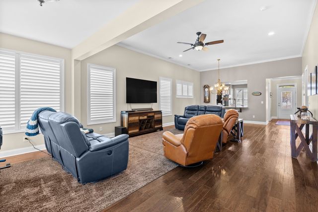 1549 Suncrest Dr., Myrtle Beach, SC 29577