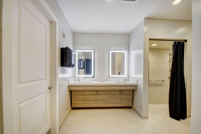 700 E Boynton Beach Boulevard 608, Boynton Beach, FL 33435