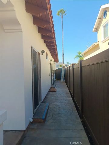 2257 Pierpont, Ventura, CA 93001