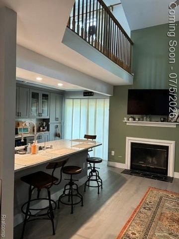 45125 Horseshoe Circle 52, Canton, MI 48187
