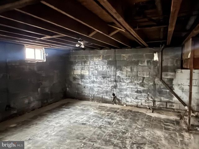 318 CHELTEN PKWY, Cherry Hill, NJ 08034