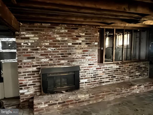 318 CHELTEN PKWY, Cherry Hill, NJ 08034