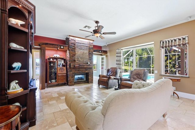 3323 LAKEVIEW LANE, North Port, FL 34287